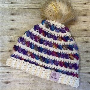 NWOT Hand Crafted Crochet Hat W/ Pom Pom Beige and Off White/Purple Rainbow
